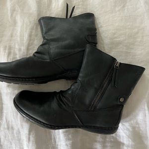 Black Sporto Booties
